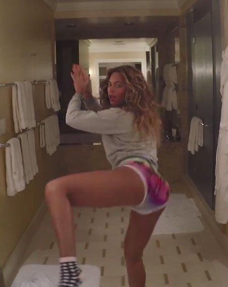 Beyonce Wears Skimpy Underwear And Shakes Her Bum In Hilarious Music Video Ok Magazine 
